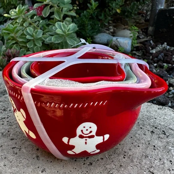 Tabletops unlimited ho ho ho Christmas measuring cups pinkmas pink pastel - Picture 1 of 11